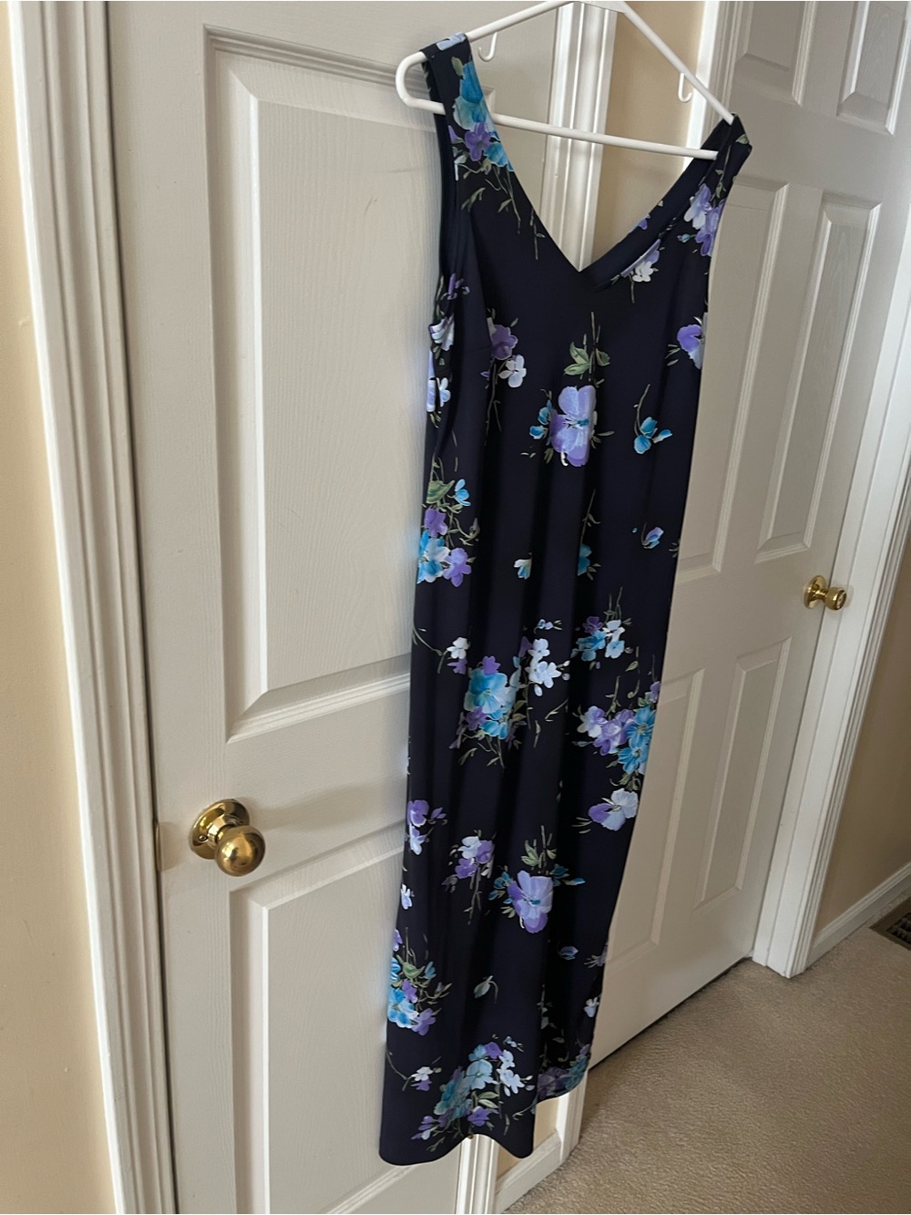 Dark navy blue Floral V-Neck Dress with Purple & Blue Blooms
Machine washable!